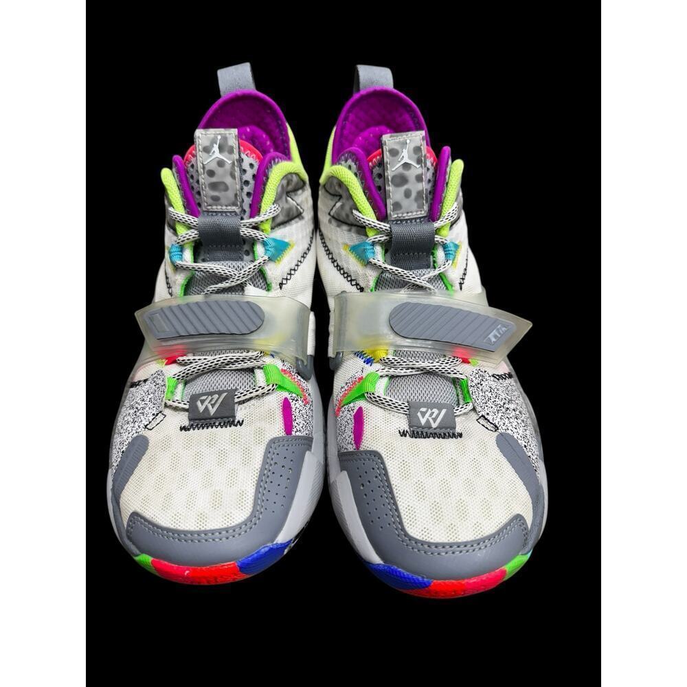 Nike
Jordan Russell Westbrook "Why Not?" Zer0.3
White-Cool Grey
Size 8 - Picture 12 of 16